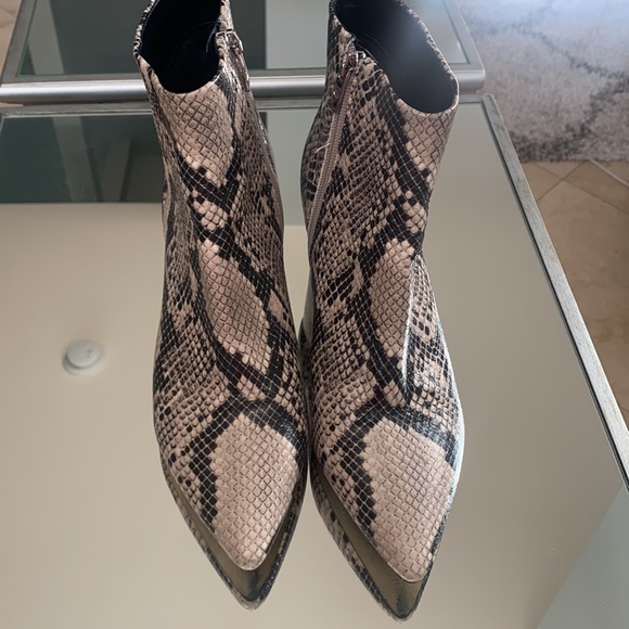 MARC FISHER booties - Picture 7 of 12